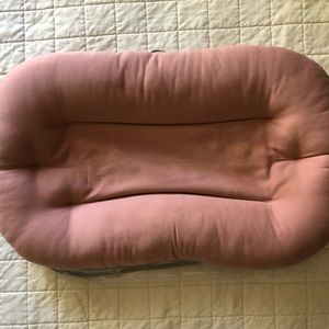 Snuggle Me Organic lounger